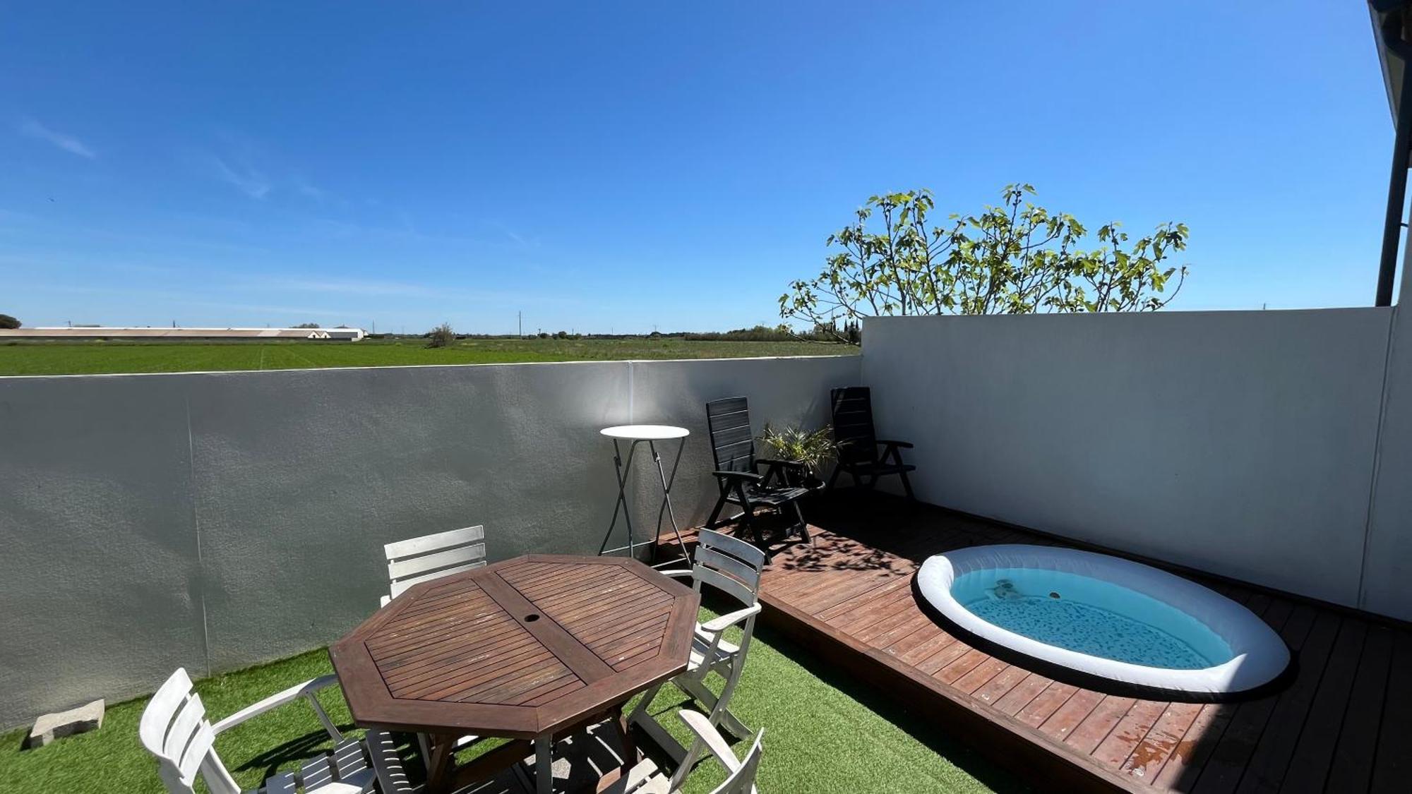 Appartement Avec Spa-Avril A Sept-Camargue 4 Personnes Saint-Laurent-dʼAigouze 外观 照片